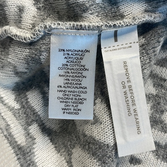 Ann Taylor Loft Grey and White Mock Neck Leopard Sweater, size Medium - Picture 8 of 11